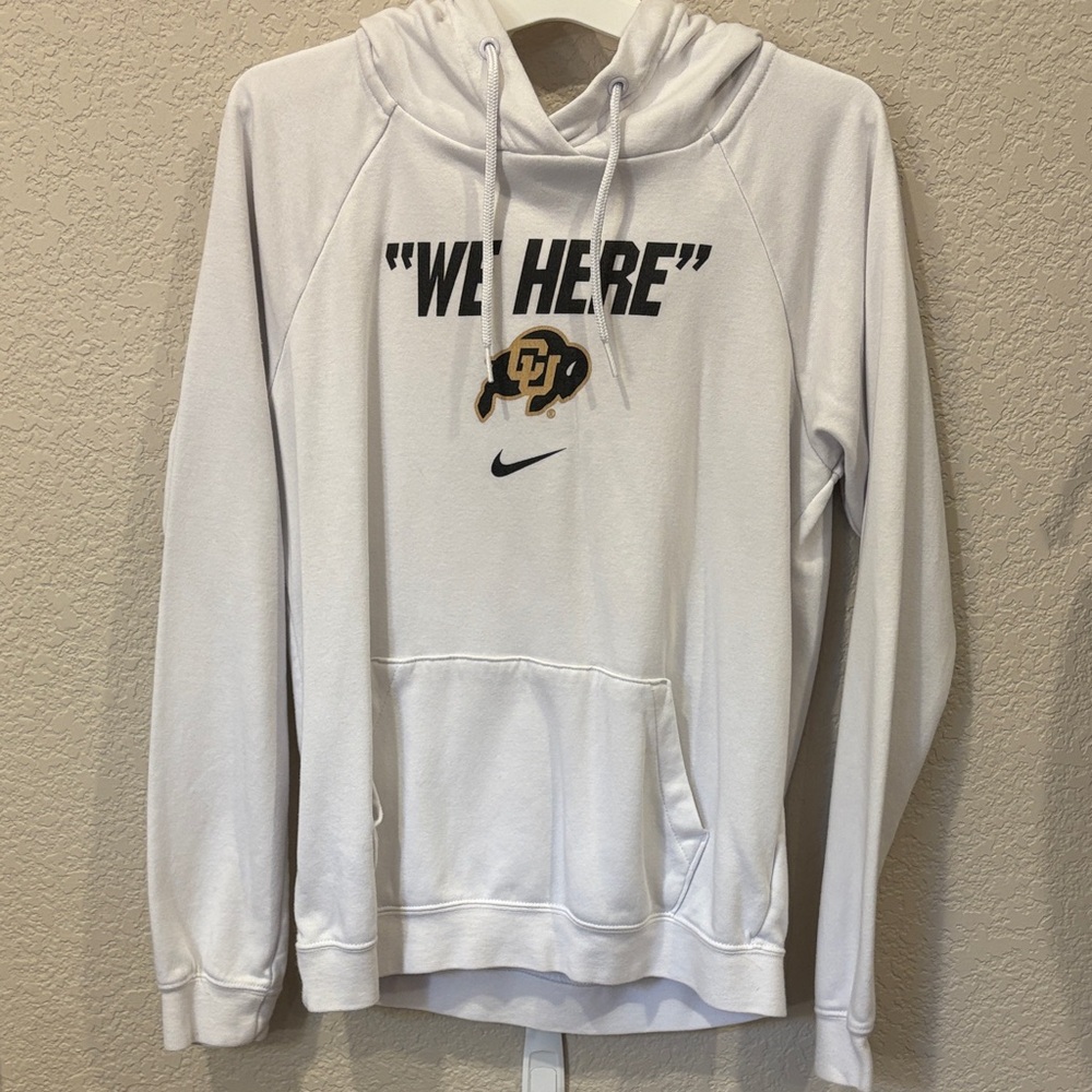 Nike Adult XS CU Boulder Buffs White Hoodie with Graphic Print